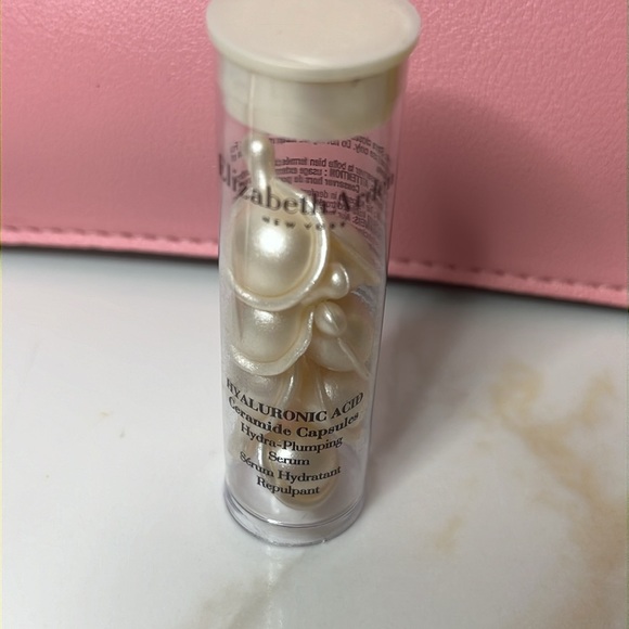 Elizabeth Arden 3 Piece Gift Set with Pink Makeup Bag - NIP - Picture 3 of 4